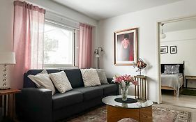 Peaceful Apartment In City